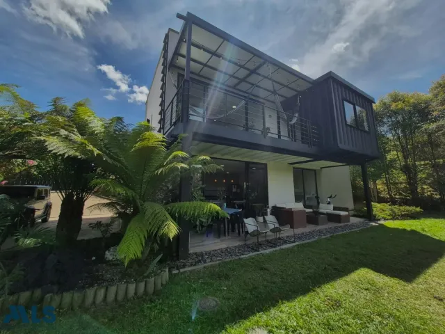 Casa en El Retiro en Pantanillo