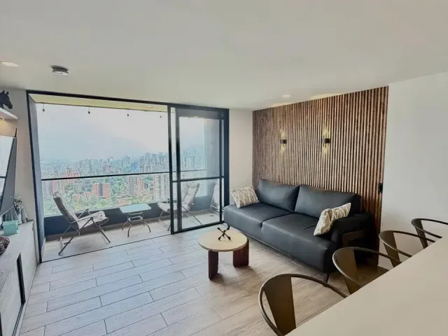 Apartamento en Envigado en Loma del Escobero