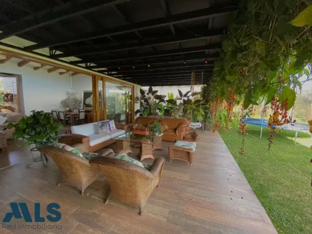 Casa en La Ceja en Via La Ceja - La Unión