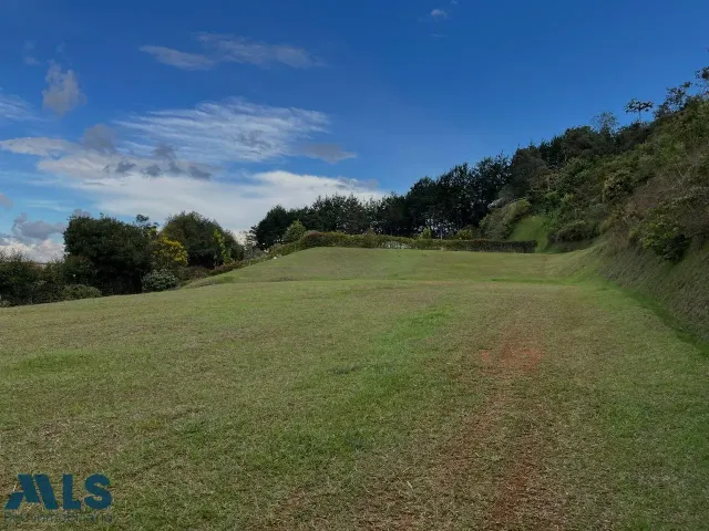 Lote Residencial en Rionegro en V. Sajonia