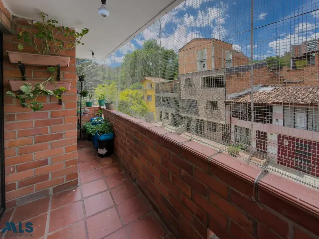 Apartamento en Envigado en El Trianón