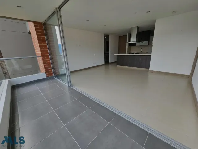 Apartamento en Envigado en Loma de los Mesa