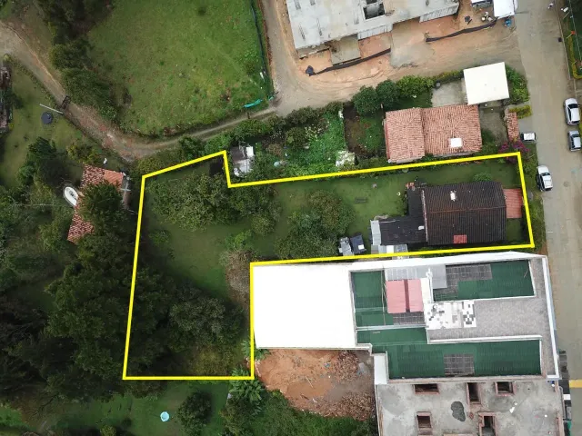 Great development opportunity in Marinilla: 2,081 m² urban lot with high appreciation potential