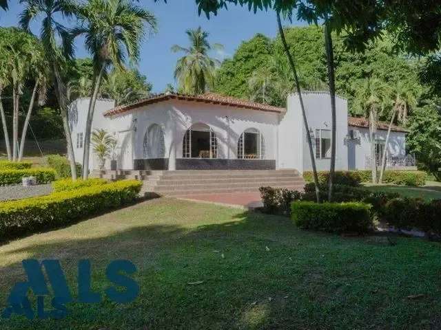 Finca Recreativa en Sopetrán en C. Córdoba
