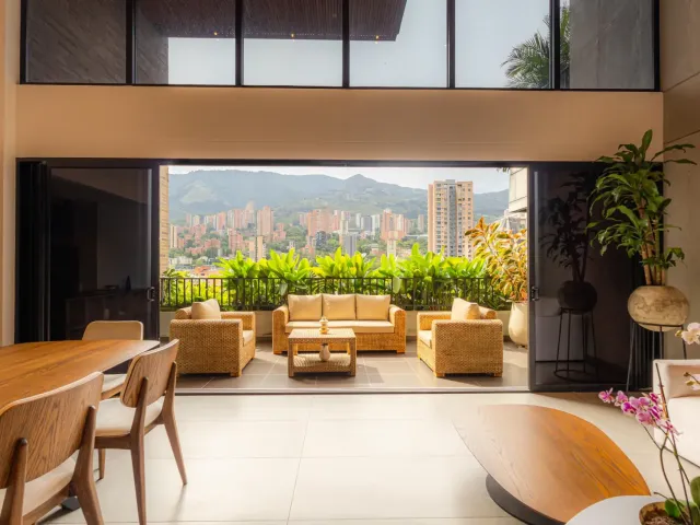 Rare Resale Opportunity | Morph  | Luxury Residence with Panoramic Views