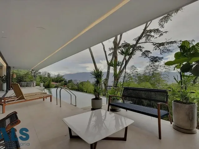 Casa en Medellín en Los Balsos Nº 2