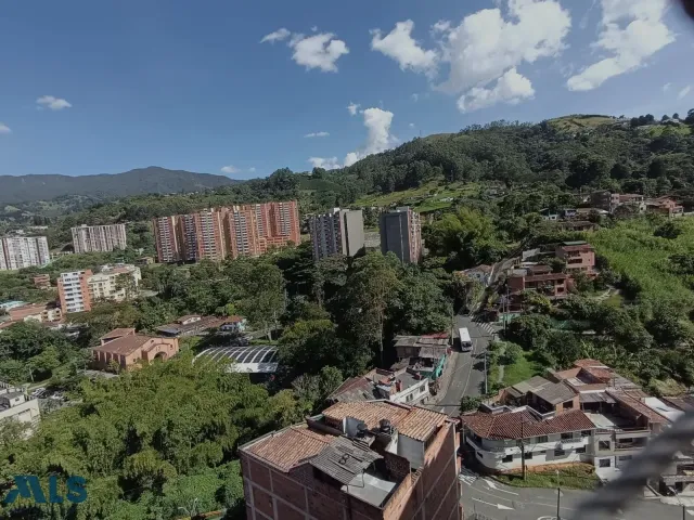 Apartamento en Envigado en Las Antillas