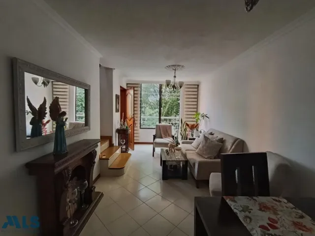 Apartamento en Medellín en Almería