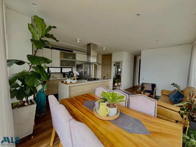 Apartamento en Envigado en Loma del Escobero