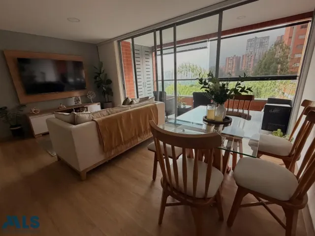 Apartamento en Envigado en Loma de Las Brujas