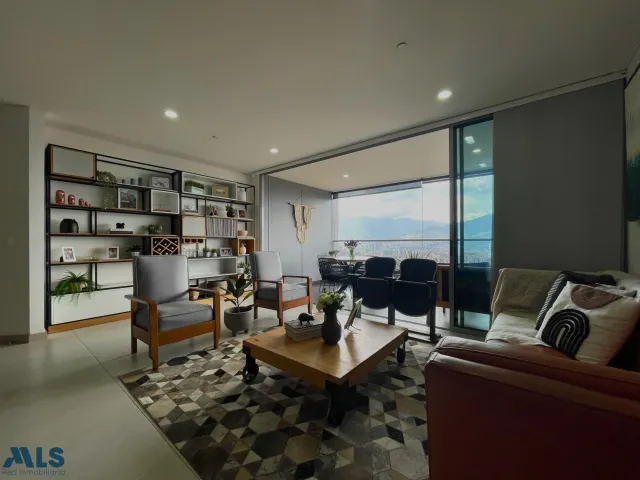 Apartamento en Envigado en Loma de Benedictinos