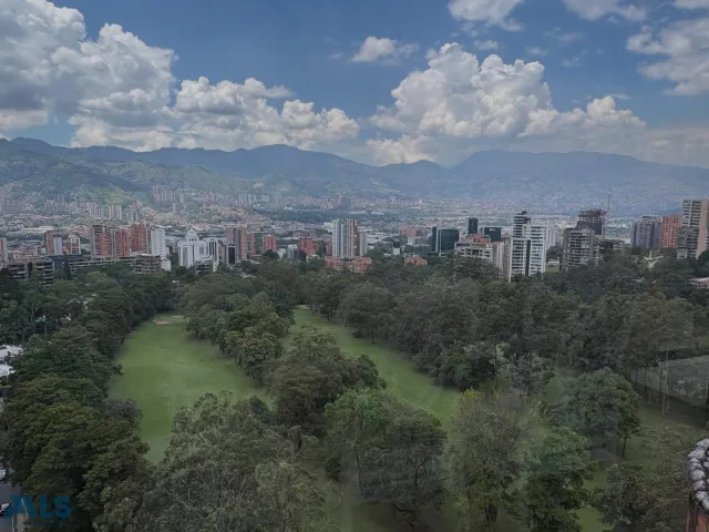 Apartamento en Medellín en El Campestre