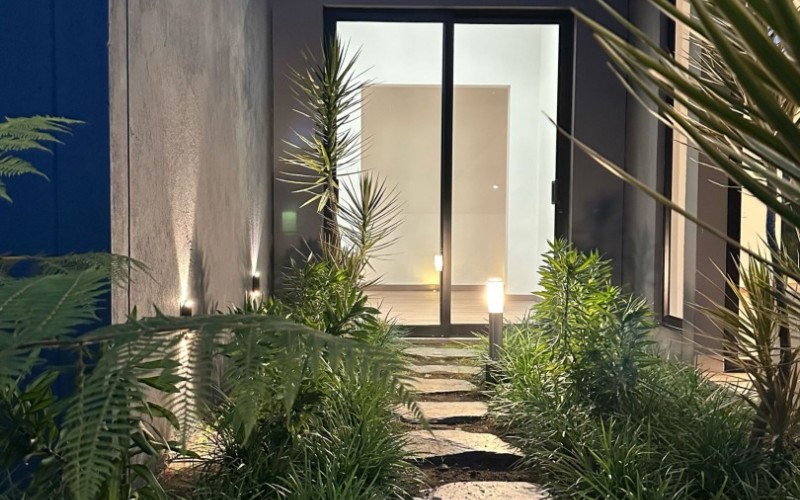 Luxury Home with 1,876 m² Lot in El Retiro – Tranquil Living Awaits