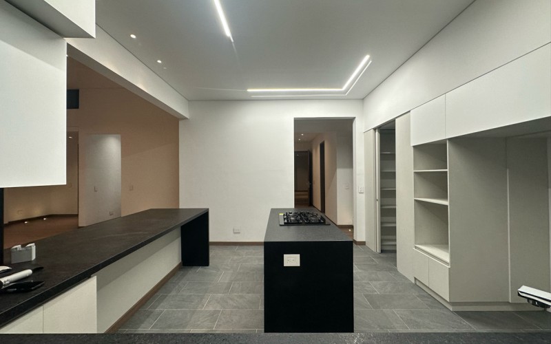 Luxury Home with 1,876 m² Lot in El Retiro – Tranquil Living Awaits