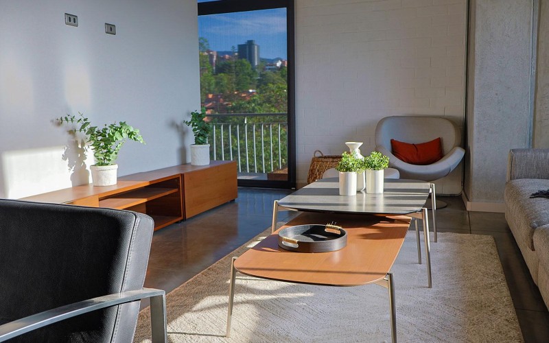 Newly Renovated and Furnished Apartment in El Poblado Provenza – Move-In Ready!