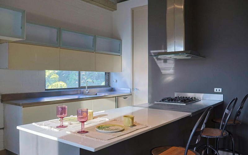 Newly Renovated and Furnished Apartment in El Poblado Provenza – Move-In Ready!
