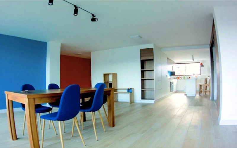 Fully Remodeled and Furnished Apartment with Private Balcony and Modern Amenities in Laureles
