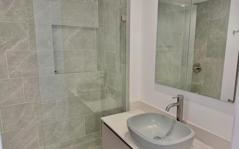 Newly Remodeled Luxury Apartment in El Poblado with Prime Location and Modern Finishes