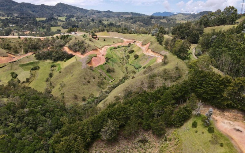 Large 18,700 m² Lot for Sale in Exclusive El Retiro, Antioquia Parcelation – Perfect for Your Dream Home