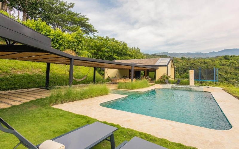 Luxury Living or Investment: Your San Jerónimo Oasis