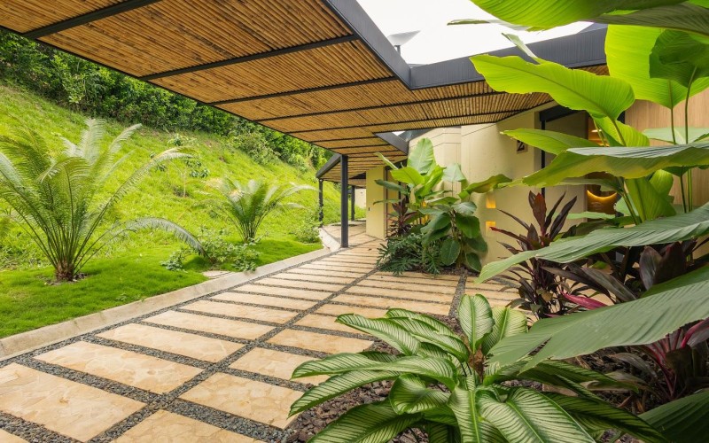 Luxury Living or Investment: Your San Jerónimo Oasis