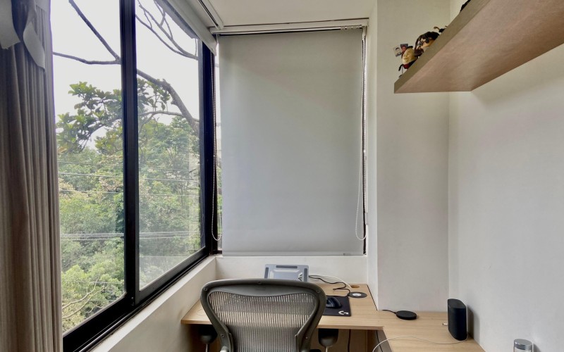 Spacious 215m2 Apartment in Exclusive Gated Community with Terrace and 4 Bedrooms in El Poblado