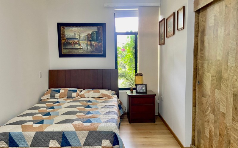 Country House in Llanogrande, Rionegro – Spacious Living, Nature, and 24/7 Security