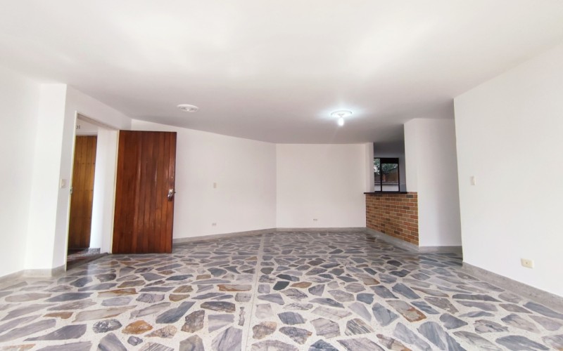 Modern 3-Bedroom Apartment for Sale in Medellín – Ideal for Professionals and Families