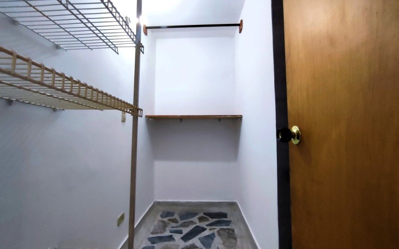 Modern 3-Bedroom Apartment for Sale in Medellín – Ideal for Professionals and Families
