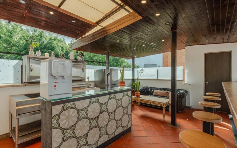 Highly Profitable Hotel in El Poblado – Prime Location Near El Tesoro
