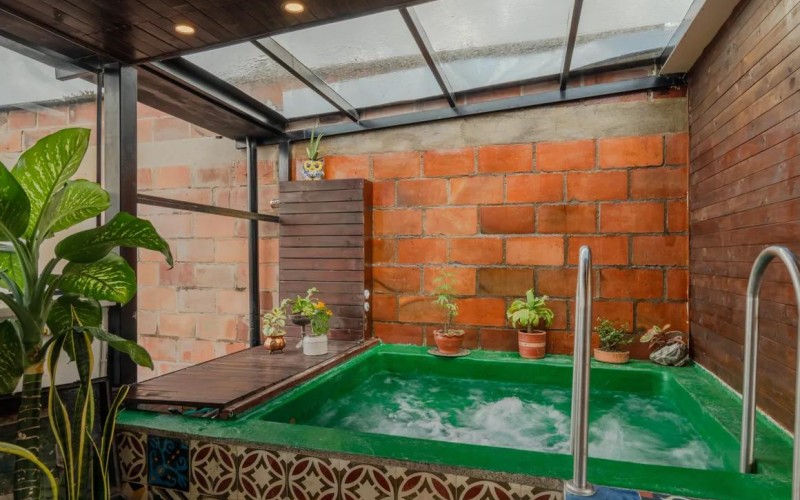 Highly Profitable Hotel in El Poblado – Prime Location Near El Tesoro