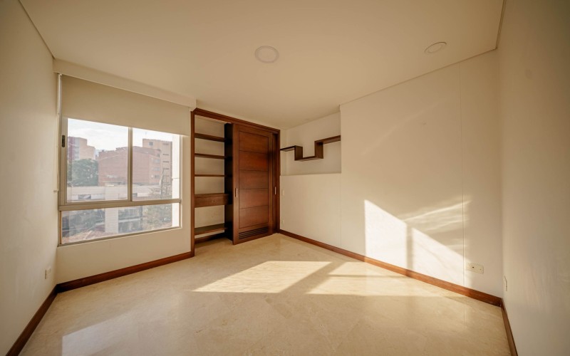 Exclusive 3-Bedroom Apartment for Sale in Laureles – Quiet, Private, and Steps from UPB
