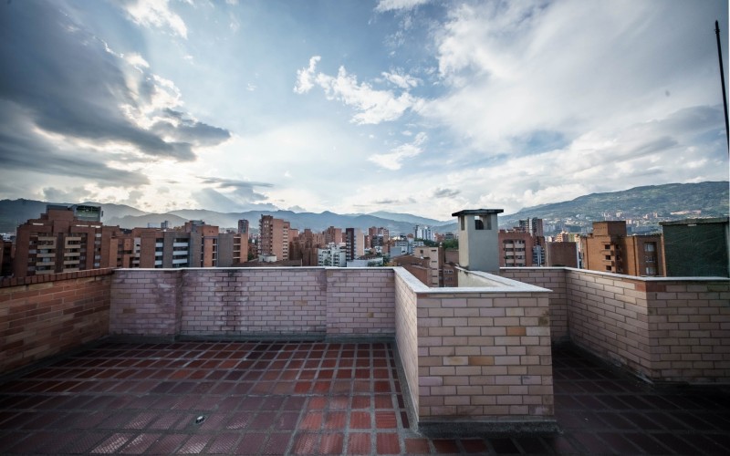 Exclusive 3-Bedroom Apartment for Sale in Laureles – Quiet, Private, and Steps from UPB