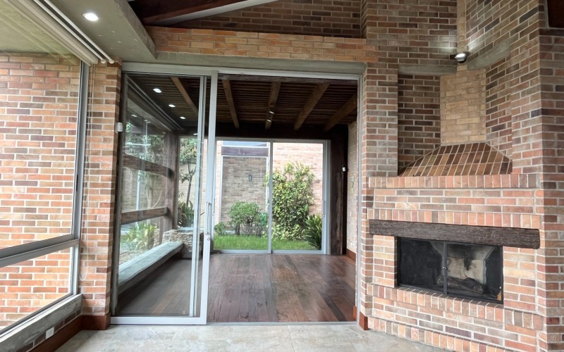Exclusive House for Sale in Alto de Las Palmas