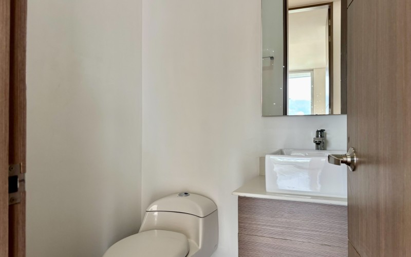 Luxury Apartment for Sale – Medellín, Near Provenza
