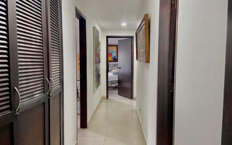 Furnished Apartment in Exclusive Gated Community with Terrace and 4 Bedrooms in El Poblado