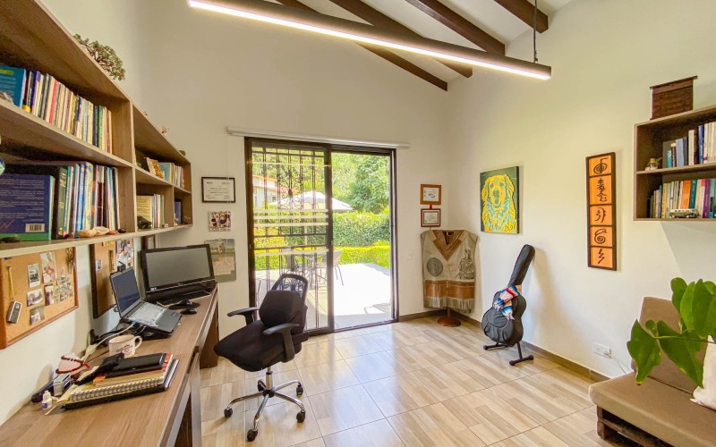 Paradise in Girardota: Finca Villa Al’ser – Luxury, Nature & Investment Potential (3,820 m²)