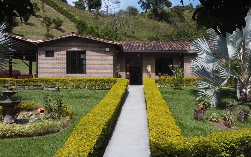 Paradise in Girardota: Finca Villa Al’ser – Luxury, Nature & Investment Potential (3,820 m²)