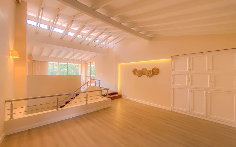 Exclusive Duplex in Laureles – 4 Bedrooms, Spacious Layout, and Prime Location