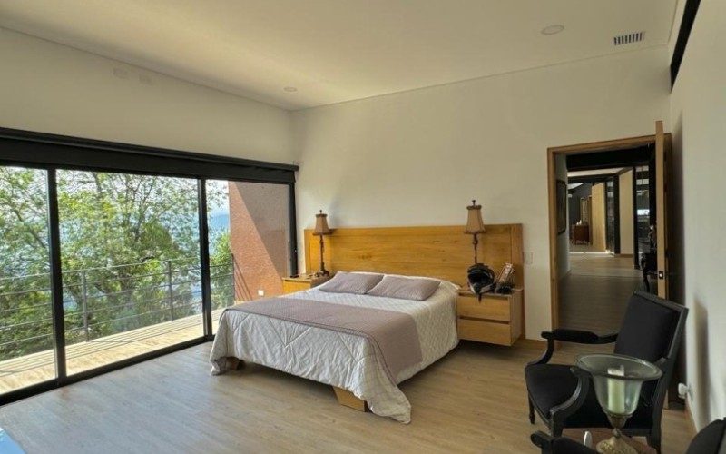 Luxury House in Alto de Las Palmas Medellín | Premium Rental Investment with Panoramic Views