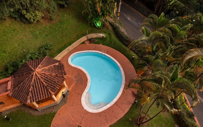 Renovated Luxury Apartment in El Tesoro, Medellín – Modern Elegance and Absolute Comfort