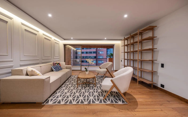 Renovated Luxury Apartment in El Tesoro, Medellín – Modern Elegance and Absolute Comfort