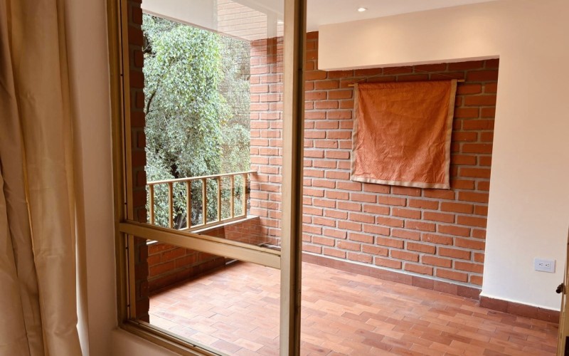 Exclusive Duplex in Laureles – 4 Bedrooms, Spacious Layout, and Prime Location