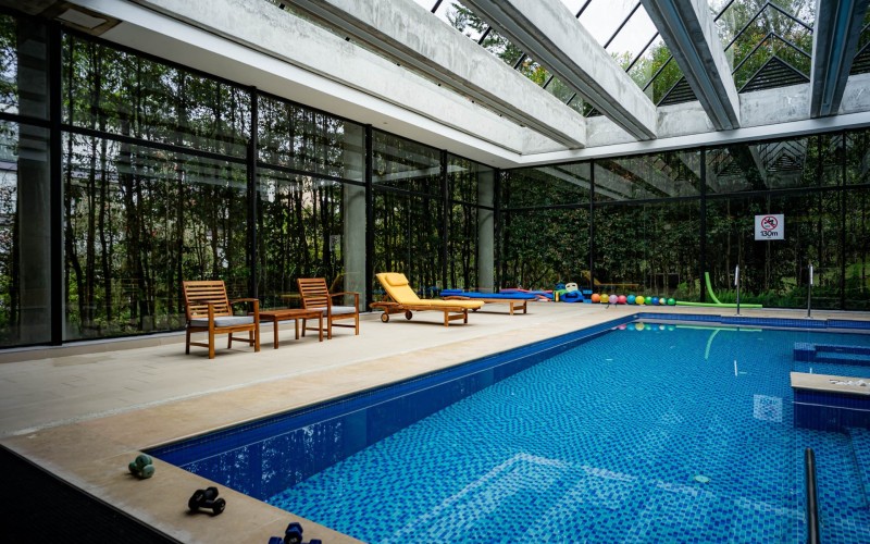 Suite Exclusiva en Fizebad, El Retiro – Lujo, Tranquilidad y Seguridad