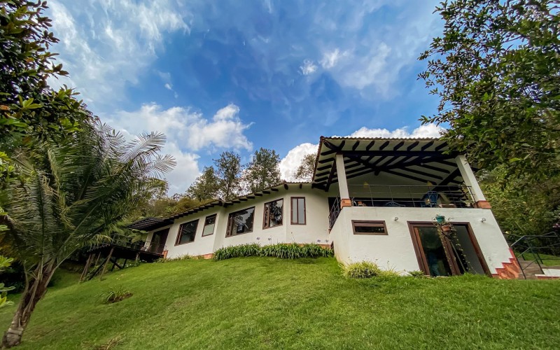 Casa campestre en El Retiro, Antioquia – 6.000m² de Naturaleza Pura.