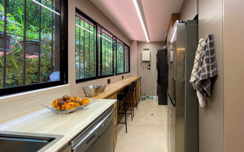 Renovated Triplex in Medellín | 125m² | Near Provenza, Surrounded by Nature and Privacy