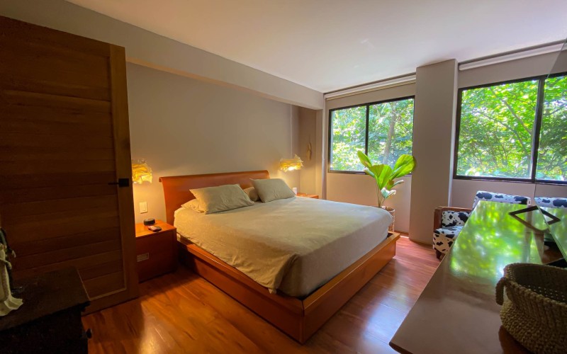 Renovated Triplex in Medellín | 125m² | Near Provenza, Surrounded by Nature and Privacy