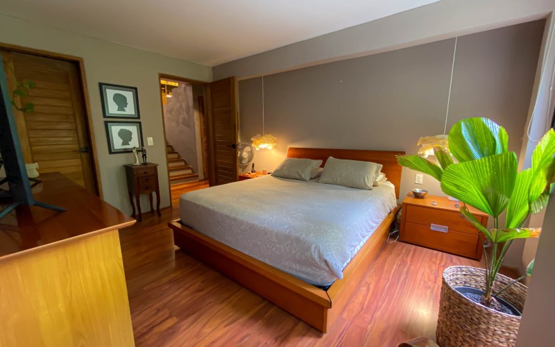 Renovated Triplex in Medellín | 125m² | Near Provenza, Surrounded by Nature and Privacy