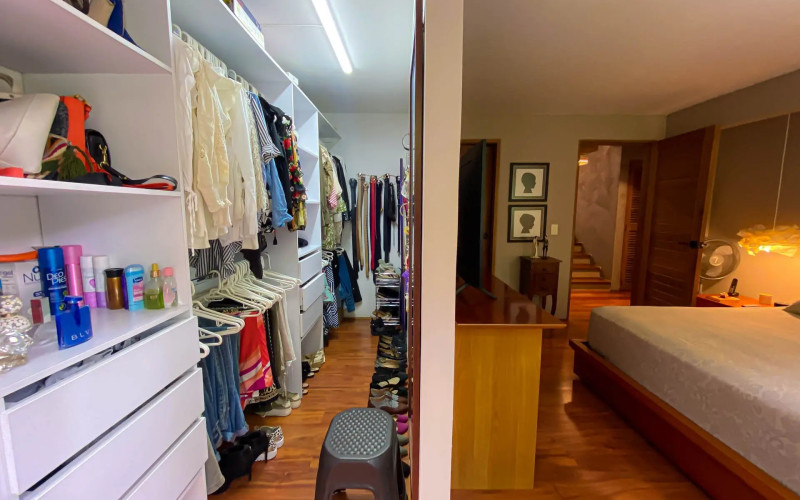 Renovated Triplex in Medellín | 125m² | Near Provenza, Surrounded by Nature and Privacy
