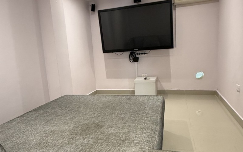 Modern house in Santa Teresita, Laureles: Versatility in the heart of Medellín